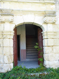 château à Perigueux (24)