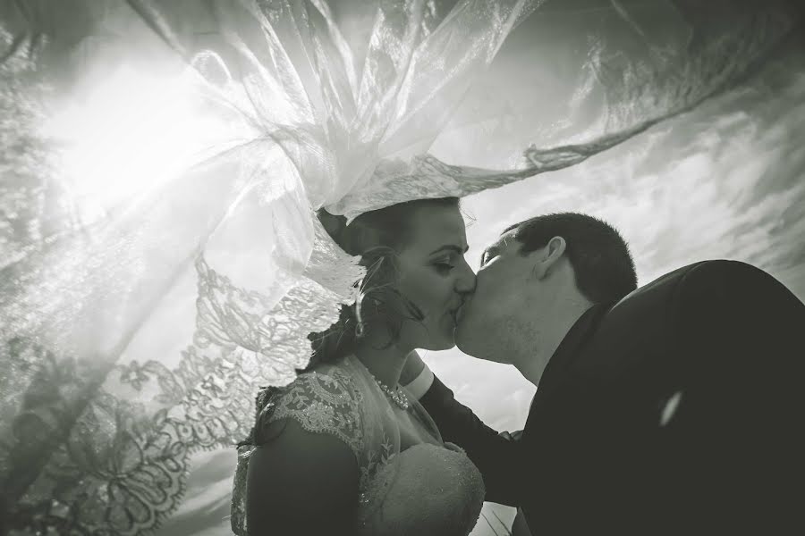 Fotógrafo de casamento Jano Novak (nosoft). Foto de 3 de abril 2016