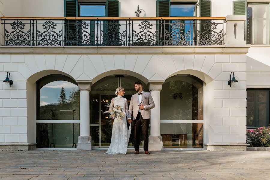 Fotógrafo de casamento Lilla Szigetiné Kocsándy (lillakocsandy). Foto de 18 de julho 2023