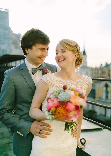 Wedding photographer Luiza Smirnova (luizasmirnova). Photo of 13 September 2015