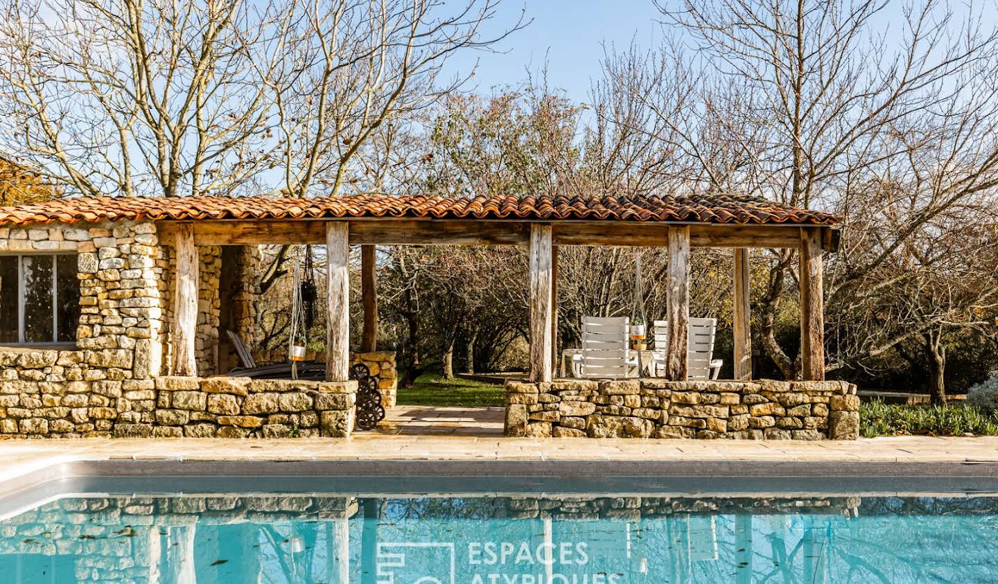 House with pool and terrace Saint-Savinien