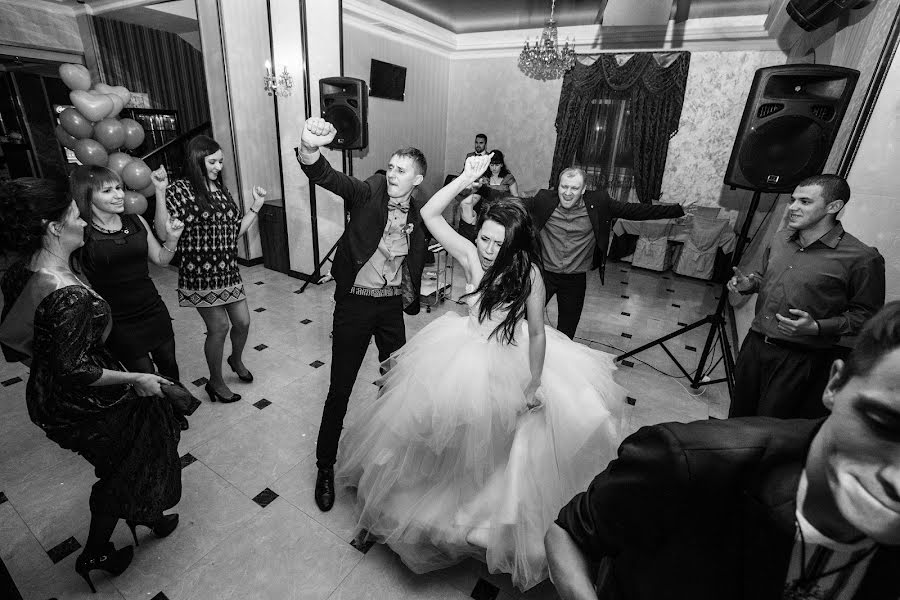 Bryllupsfotograf Taya Kopeykina (tvkopeikina). Bilde av 9 juni 2016