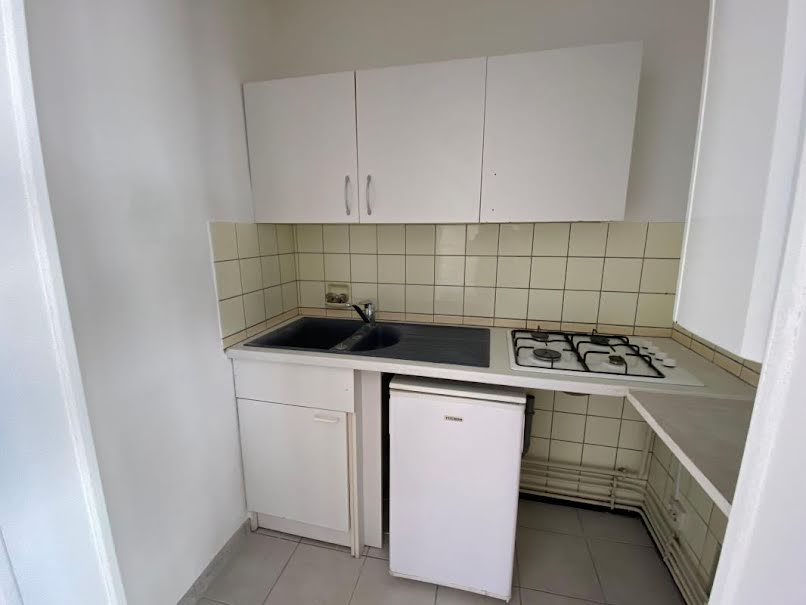 Location  appartement 1 pièce 24 m² à Montigny-les-metz (57950), 418 €