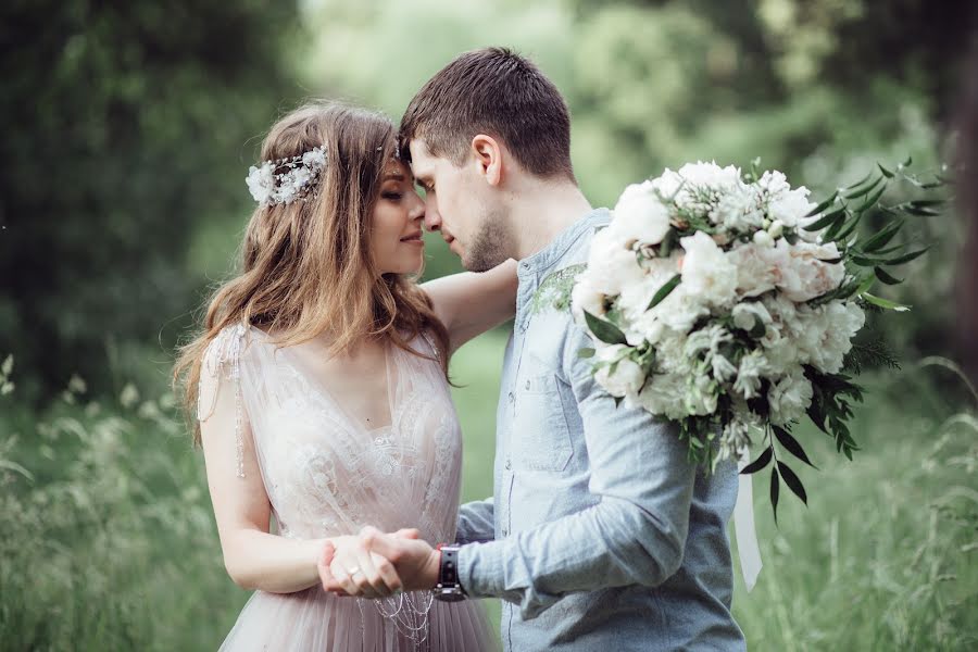 Fotógrafo de casamento Igor Melishenko (i-photo). Foto de 7 de junho 2016