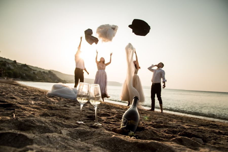 Fotógrafo de casamento Rolea Bogdan (roleabogdan). Foto de 4 de outubro 2022