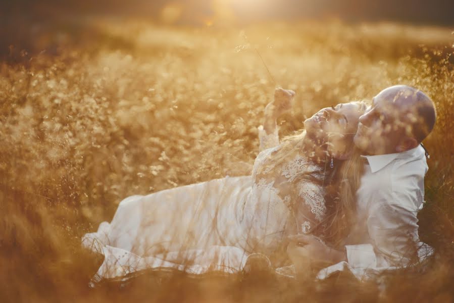 Fotógrafo de casamento Marcin Bogdański (marcinbogdansk). Foto de 1 de fevereiro 2016