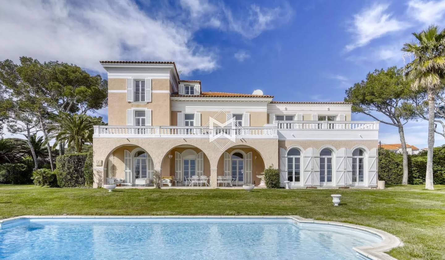 Villa with pool Saint aygulf