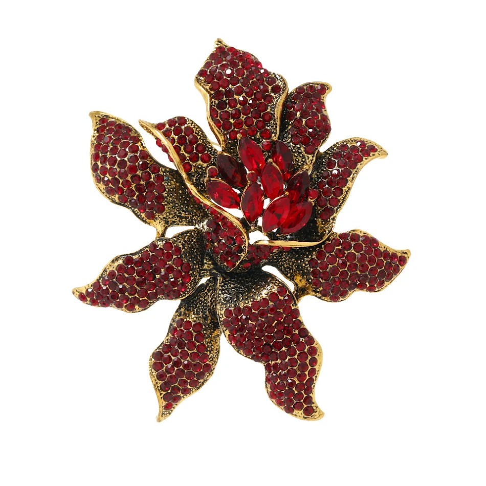 Nouveau broche fleur en strass vintage, un accessoire élégant pour rehausser votre tenue avec un éclat et une sophistication uniques.