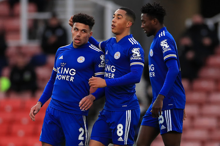 Leicester prolonge un grand espoir 