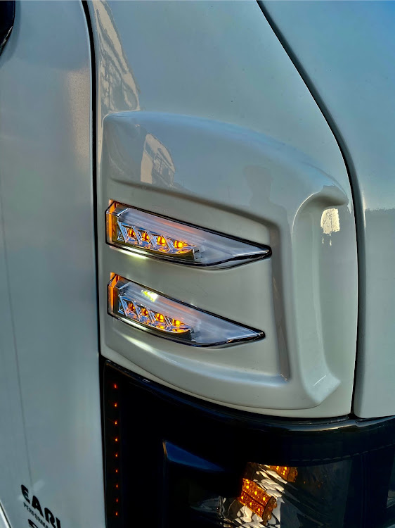 ハイエースバンの銀ちゃんさんが投稿したカスタム事例の投稿画像2枚目