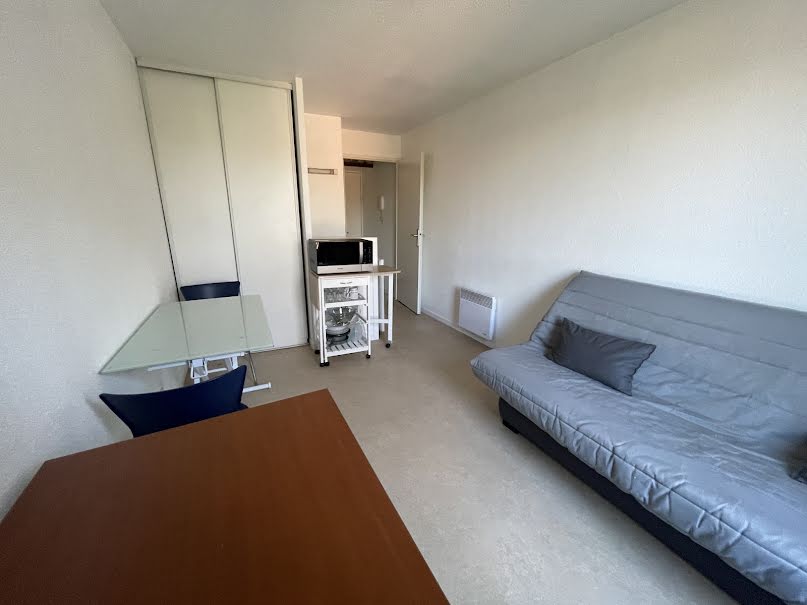 Location meublée appartement 1 pièce 17.79 m² à Amiens (80000), 405 €