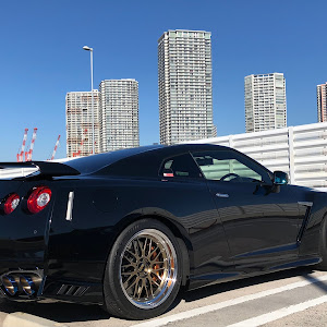 NISSAN GT-R R35