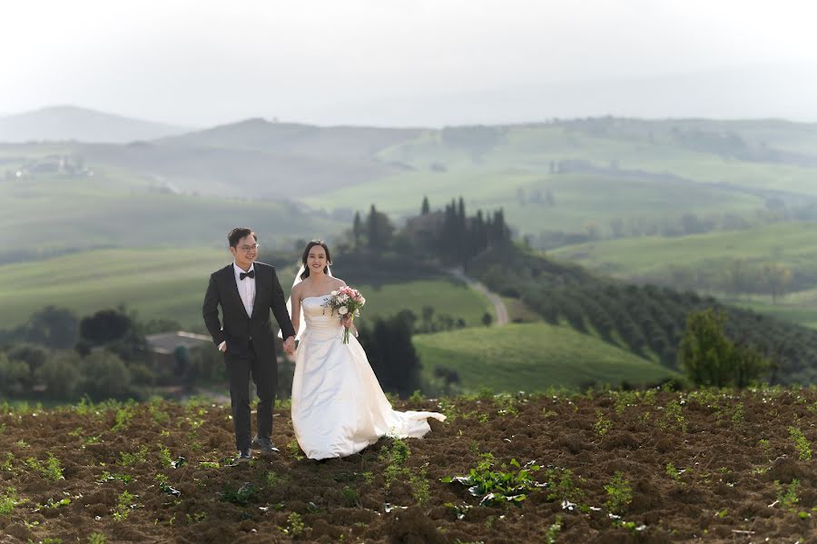 Wedding photographer Nicolò Mari (nicomariphoto). Photo of 28 November 2023