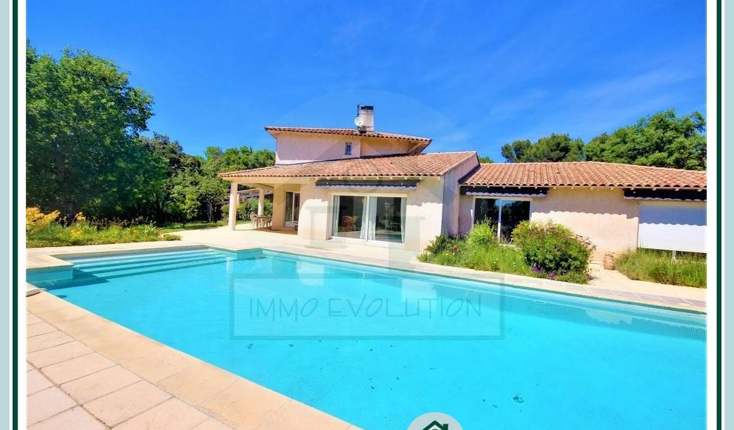 Villa with pool and garden Orange