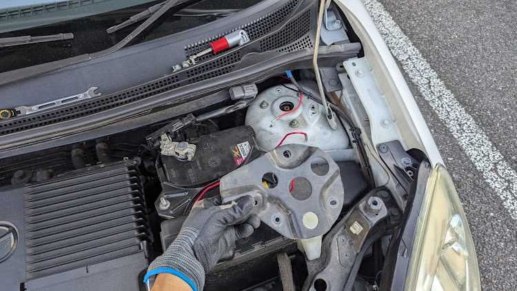 ベリーサのタワーバー取り付け・純正社外・オートエクゼタワーバー・ホムセン調達・工夫しないとなに関するカスタム事例の投稿画像6枚目