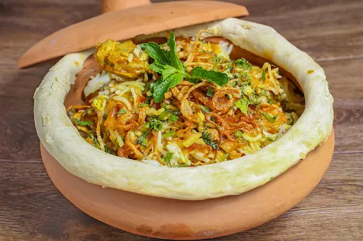 Awadhi Murgh Biryani (650 ML BOWL ) With Raita