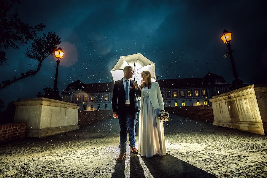 結婚式の写真家Kristina Oberling (koberling)。4月5日の写真