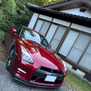 NISSAN GT-R R35