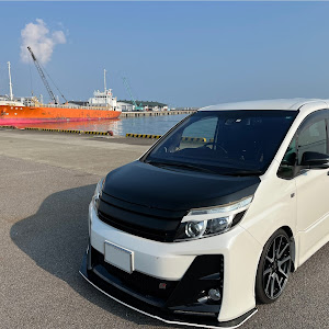 ノア ZRR80W