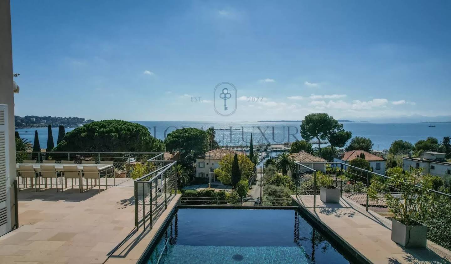 Villa with pool and terrace Antibes