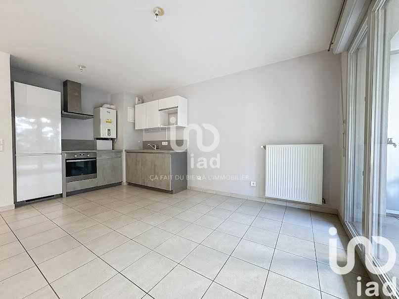 Location  appartement 2 pièces 39 m² à Venissieux (69200), 750 €