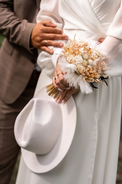 Fotografo di matrimoni Yuliya Kuzubova (yuliakuzubova). Foto del 20 agosto 2021