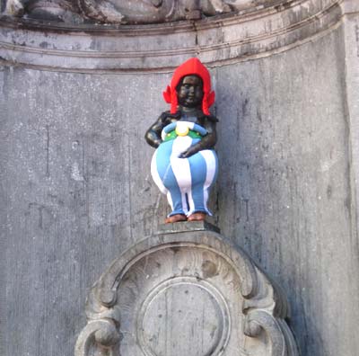 Manneken pis vestito da obelix di loka90