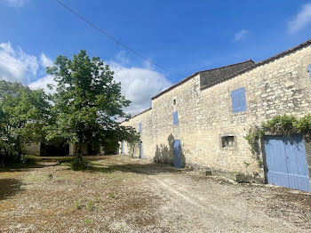 maison à Dampierre-sur-Boutonne (17)