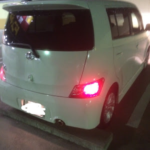 bB QNC21