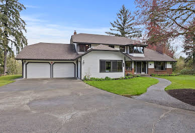 Farmhouse with garden 2