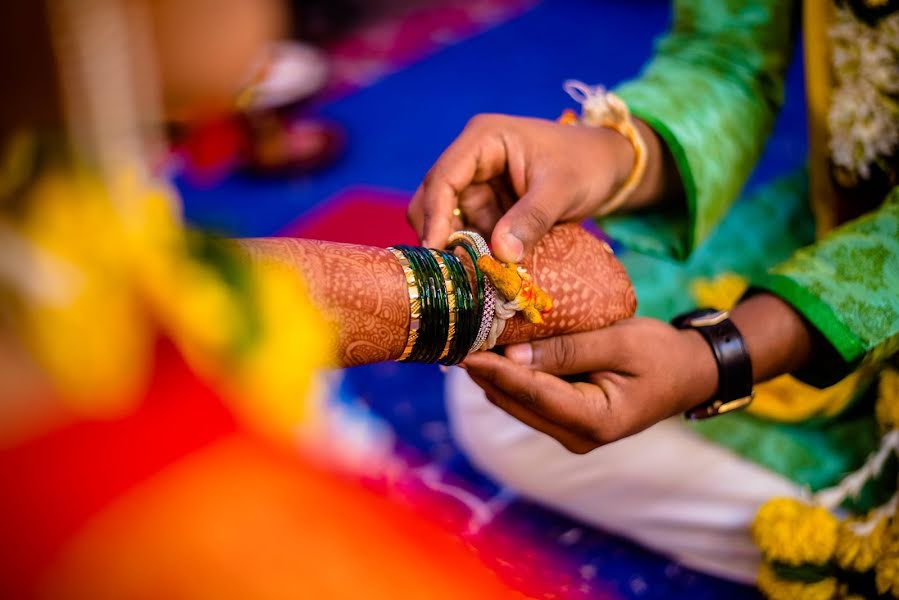 Fotografo di matrimoni Bhavesh Shinde (bhaveshshinde). Foto del 10 dicembre 2020