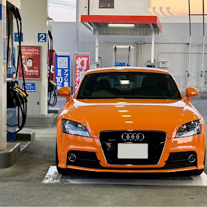 TT クーペ 2.0TFSIクワトロ