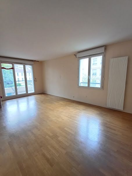 Location  appartement 4 pièces 88.22 m² à Montrouge (92120), 2 099 €