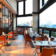 眺吧餐酒館 The Lookout Bistro & Bar