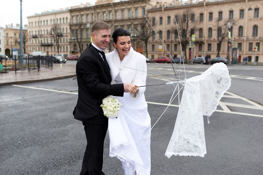 Fotógrafo de casamento Sergey Antonov (nikon71). Foto de 9 de julho 2018