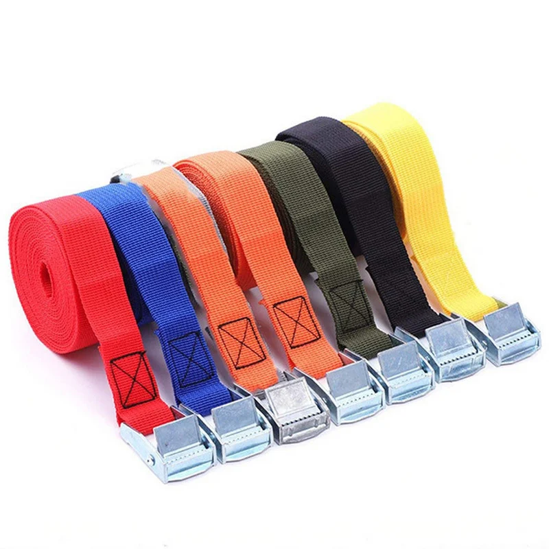 Buckle binding belt for secure and adjustable fit. Designed for everyday wear, providing comfort and style while keeping