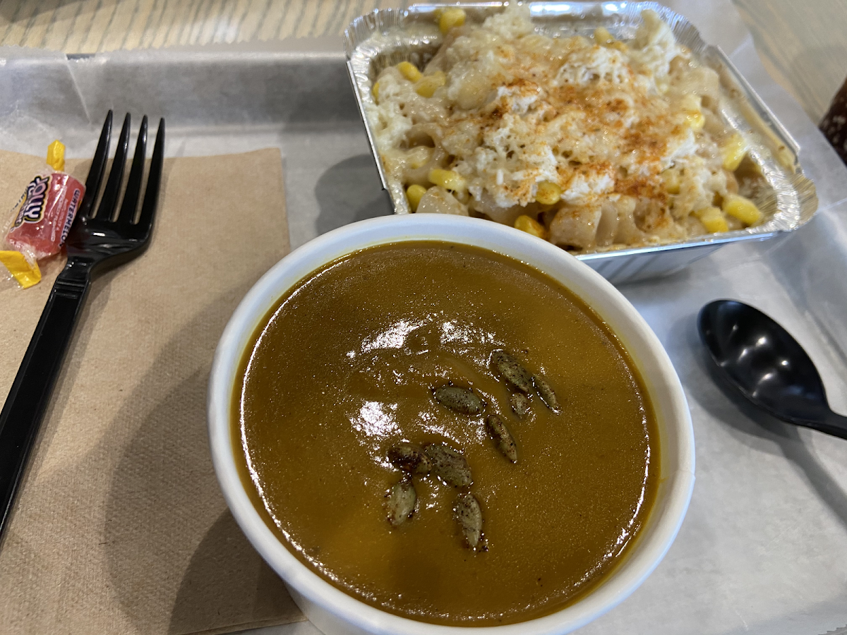 Chesapeake Mac and pumpkin spice soup (curry spice in the pumpkin soup) so good