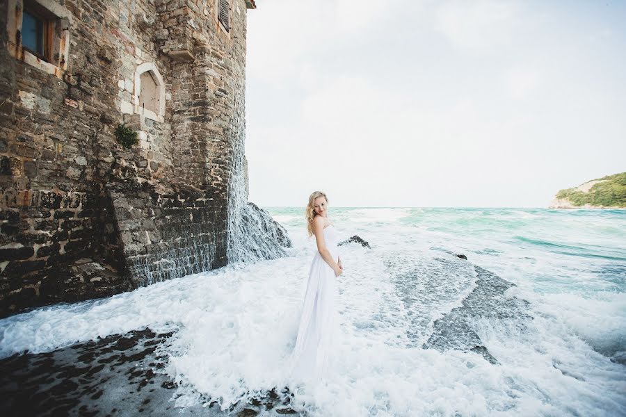 Photographe de mariage Nata Rolyanskaya (natarolianskii). Photo du 22 mars 2019