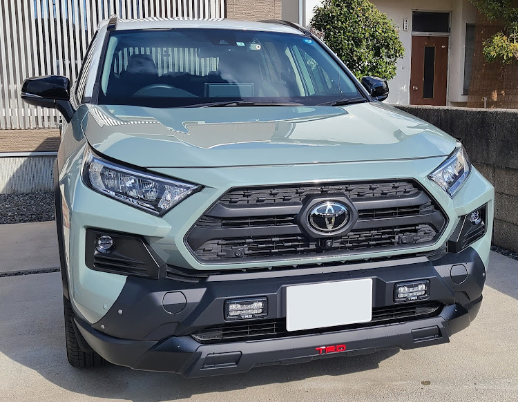 RAV4のRAV4・MXAA54・タコマ風グリル・RAV4乗りさんと繋がりたいに関するカスタム事例の投稿画像1枚目