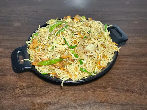 Mixed Soft Hakka Noodles