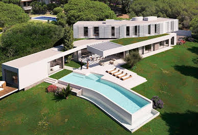 Villa with pool and terrace 4