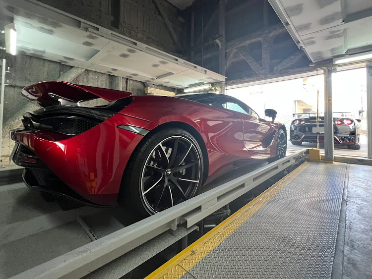 NISSAN GT-Rのマクラーレン720S・BMW・2002ターボ・あがりのクルマに関するカスタム事例の投稿画像5枚目