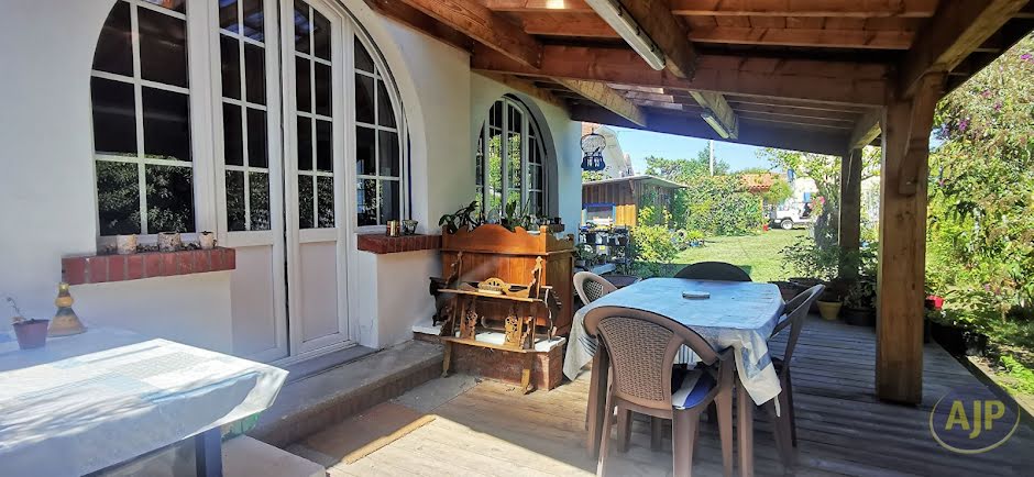 Vente maison 7 pièces 138 m² à Andernos-les-Bains (33510), 899 000 €