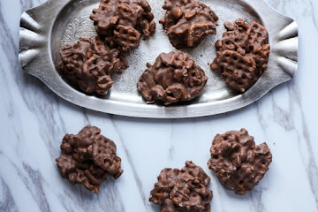 Pretzel Cookies