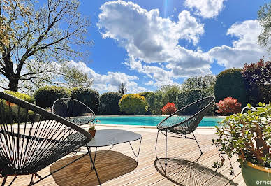 Maison avec piscine et terrasse 20