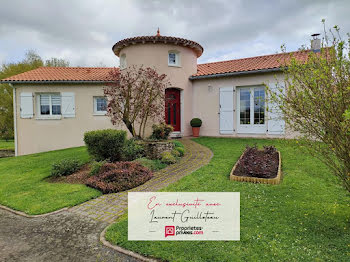 maison à Le puy saint bonnet (49)