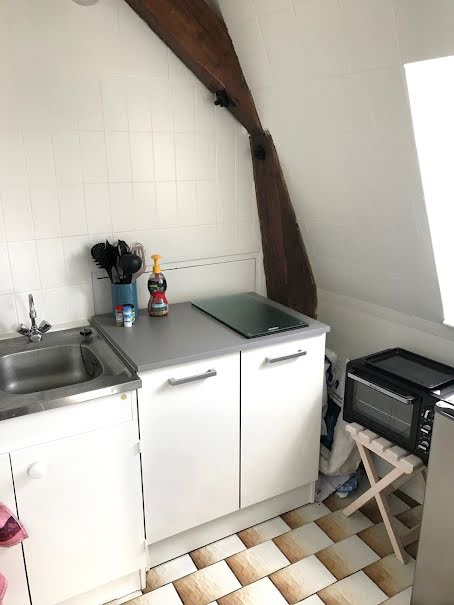 Location  appartement 1 pièce 30 m² à Chaumont (52000), 330 €