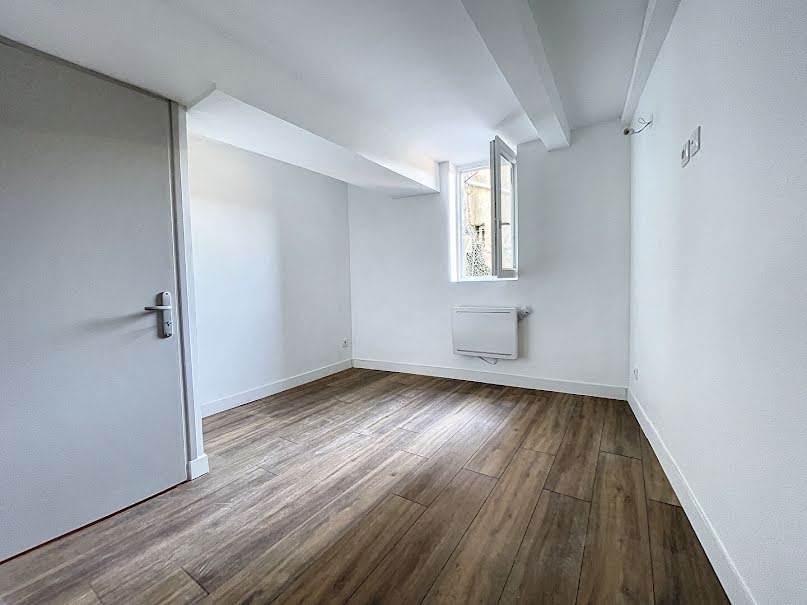 Vente appartement 3 pièces 63 m² à Montferrat (83131), 130 000 €