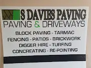 S Davis Paving Logo