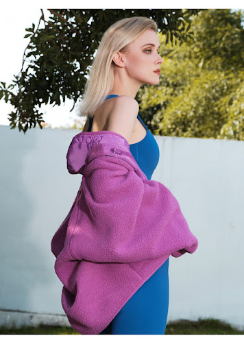 Title 4, Womens Pink Polar Fleece Sports and Leisure Sw...